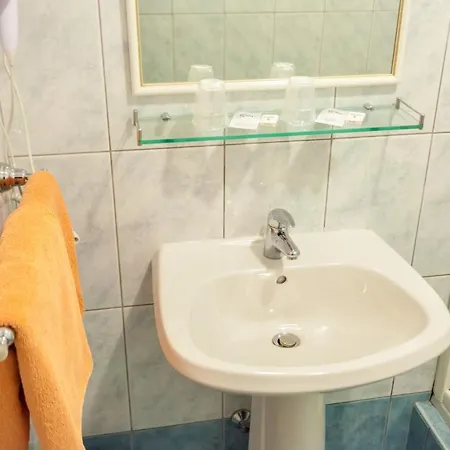 Guest house Adria 4*